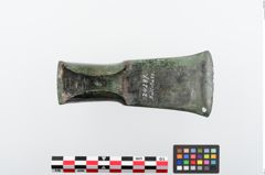 Foto von Bronzeschaftlappenbeil (NHMW-PRAE-024287)